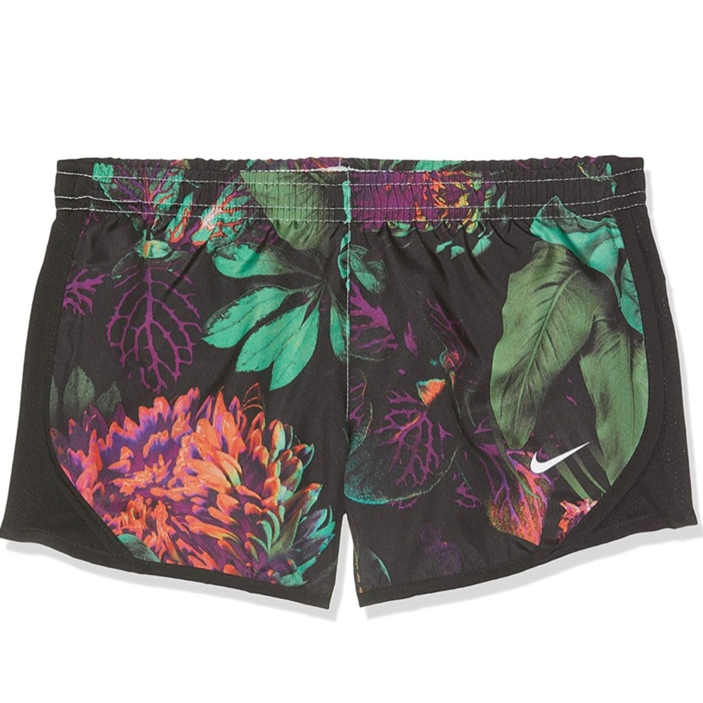 Nike Girls Botanical tempo shorts size S